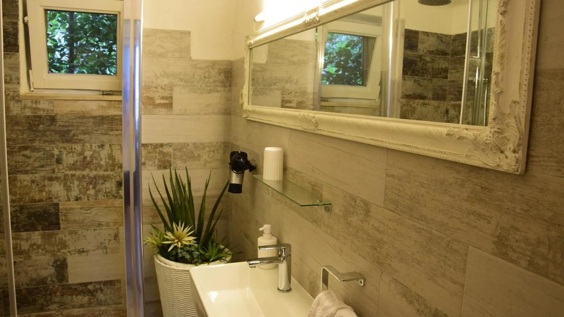 Apartman Bugevila Traù Appartamento